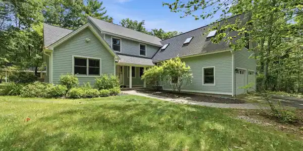 8 Freshet Road