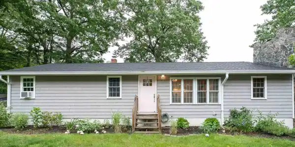 6 Tanglewood Drive