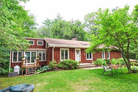 9 Ambler Way