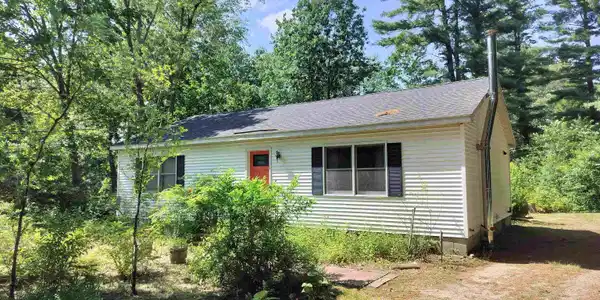 11 Ayers Lane