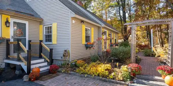 64 Tolend Road