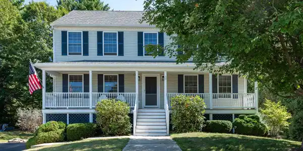 15 Evergreen Valley Drive