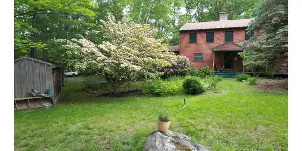 4 Bartlett Road