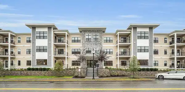 55 Pointe Place
