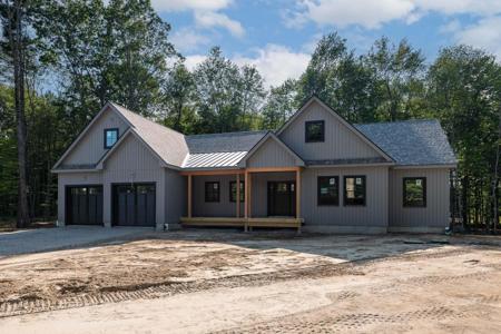 67 Stratham Lane