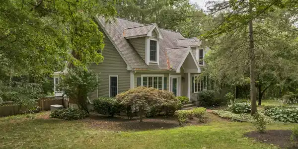46 Buckminster Way