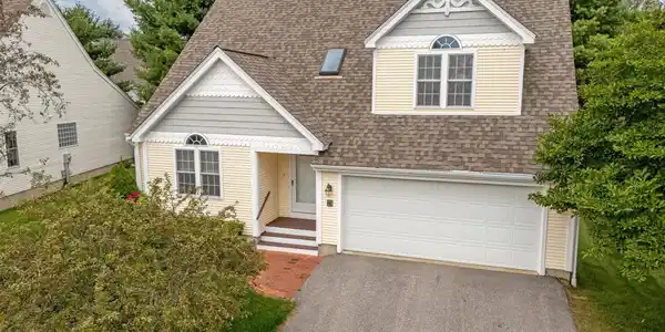 23 Hampton Meadows