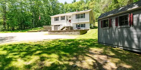 4 Mones Folly Drive