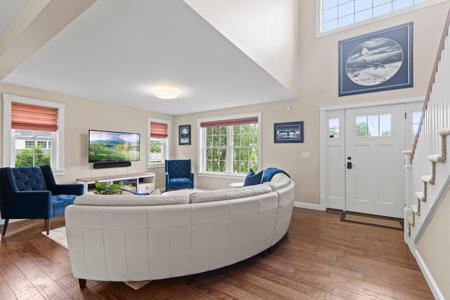 12 Cushman Way