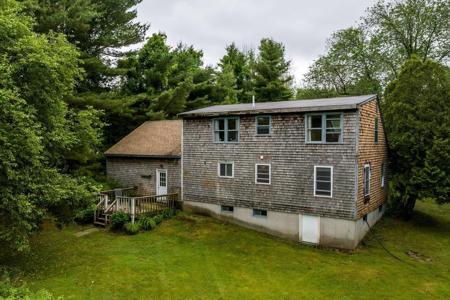143 Stratham Heights Road
