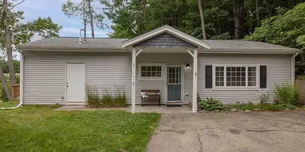 34 Floral Avenue