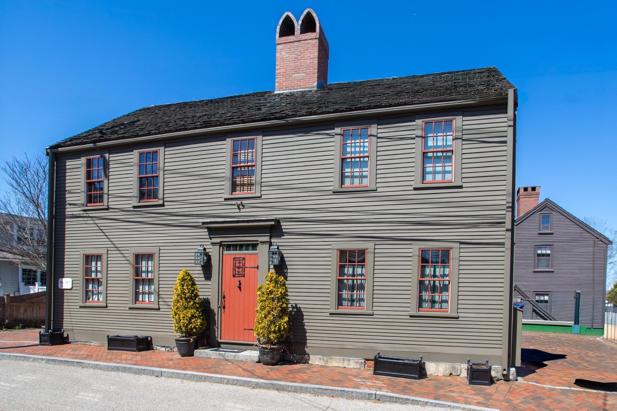Image 2: Exterior Gates Street Elevation