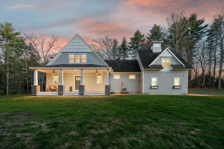 32 Niblick Lane