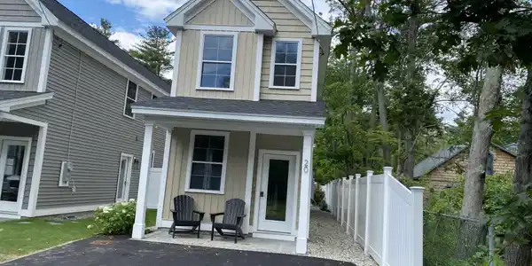 20 Auburn Street