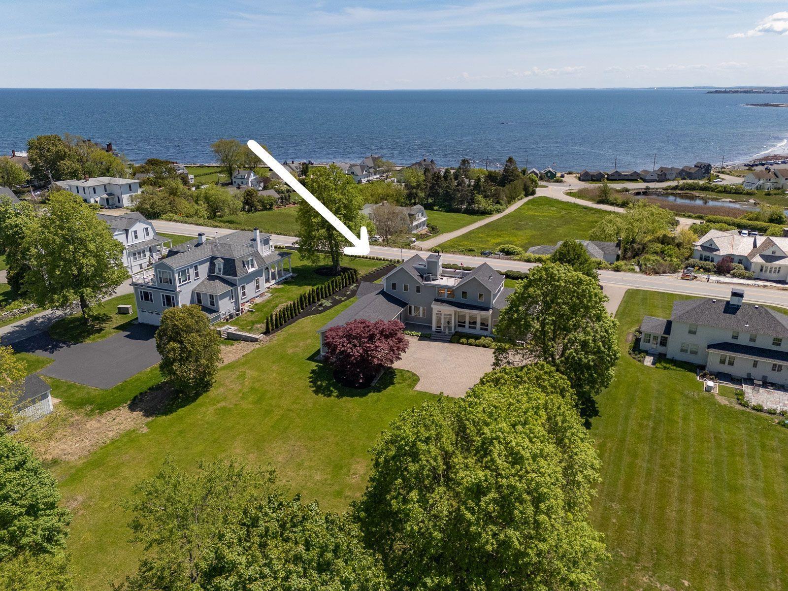 Image 3: An extraordinary coastal residence