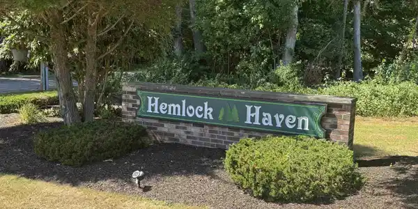 51 Hemlock Haven