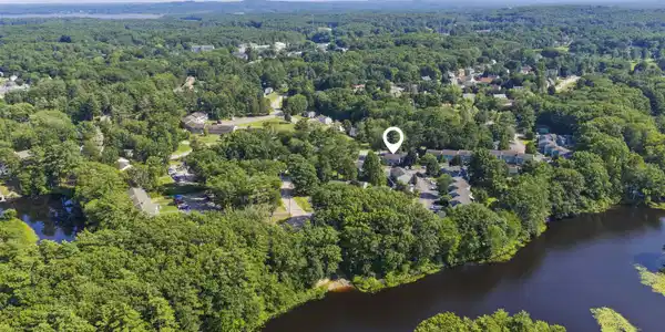 Image 2: Set in the well maintained & pet friendly Twin Rivers Associ Image 2: Set in the well maintained & pet friendly Twin Rivers Associ