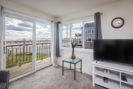 493 Ocean Boulevard