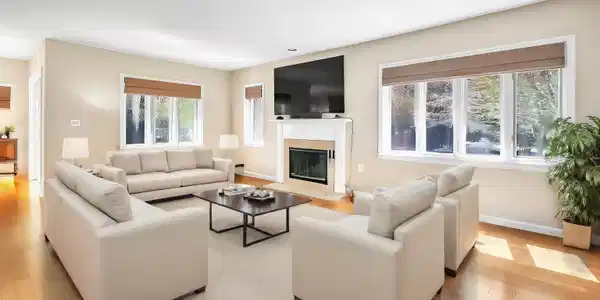 9 Clearwater Drive