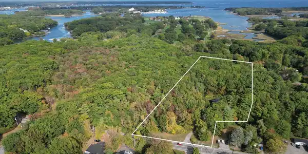 4 Sagamore Road