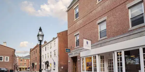 20 Ladd Street