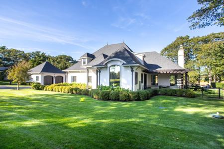 12 Runnymede Drive