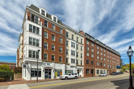 77 Hanover Street