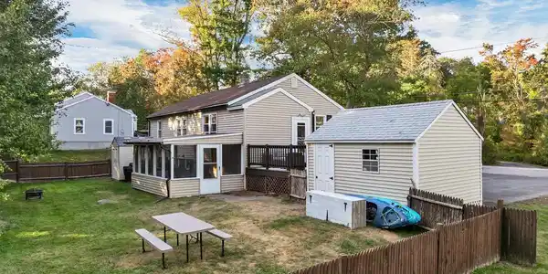11 Old Lee Road