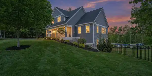 12 Long Hill Road