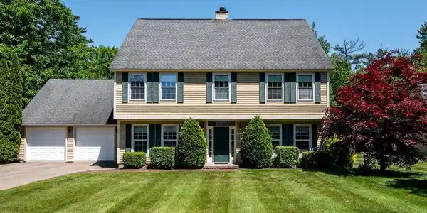7 Blue Heron Drive