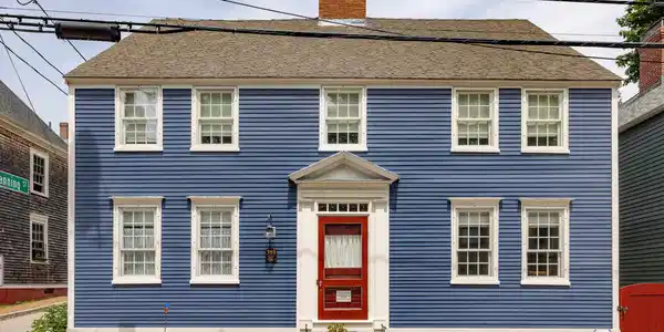 395 Pleasant Street