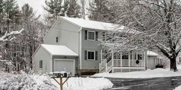 28 Coe Drive