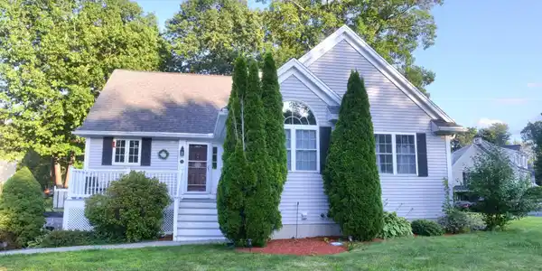 75 Border Winds Avenue