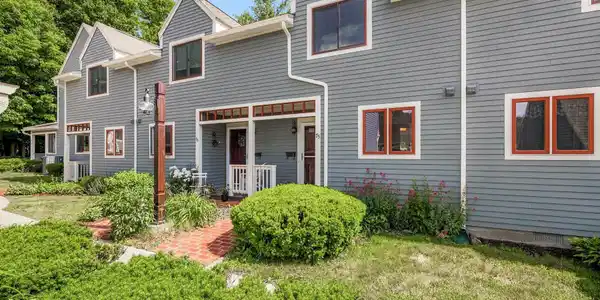 75 Spinnaker Way