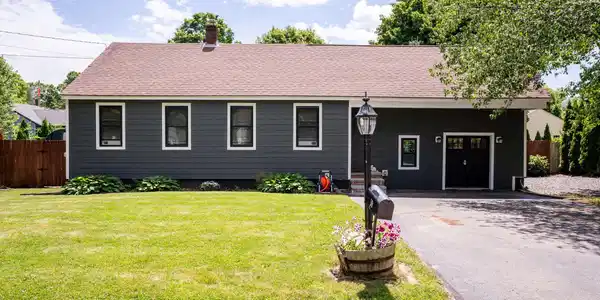 30 Elmview Circle