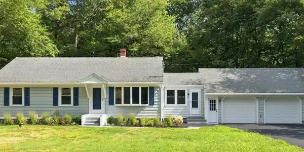 17 Drinkwater Road