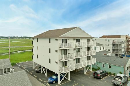415 Ocean Boulevard