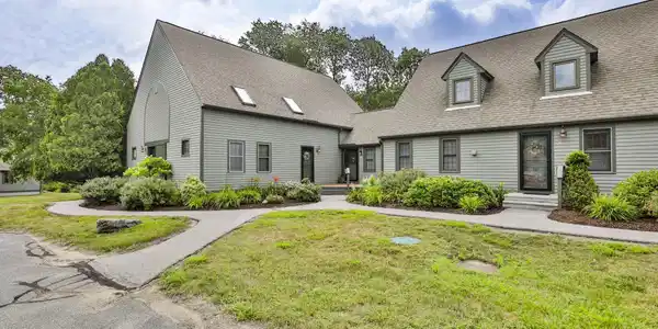 26 Montrose Drive