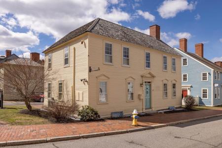 411 Deer Street