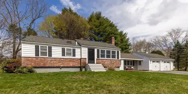 8 Warner Lane