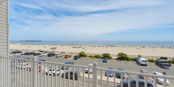 Image 4: Private Balcony Image 4: Private Balcony
