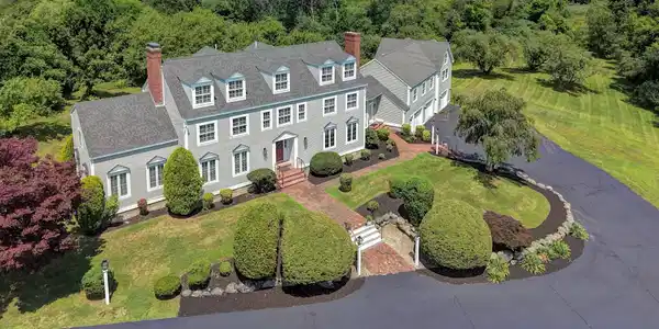 15 Curtis Road