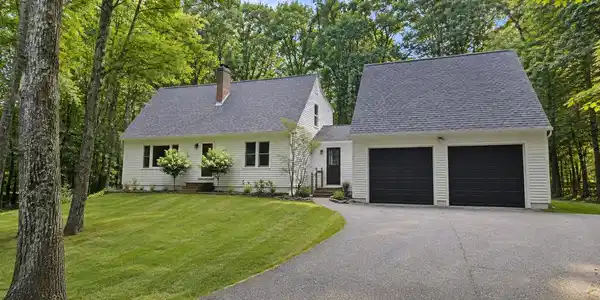 16 Moharimet Drive
