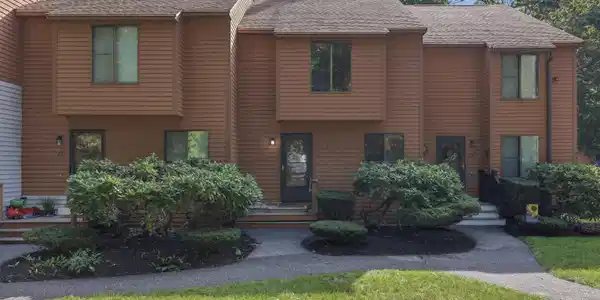 23 Dunvegan Woods Drive