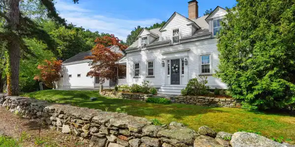 Image 2: New England Stone Walls