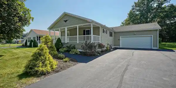 25 Aspen
