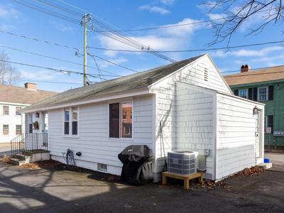 276 Maplewood Avenue