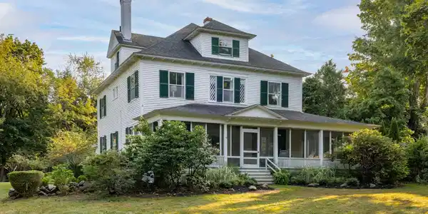 60 Sea Road
