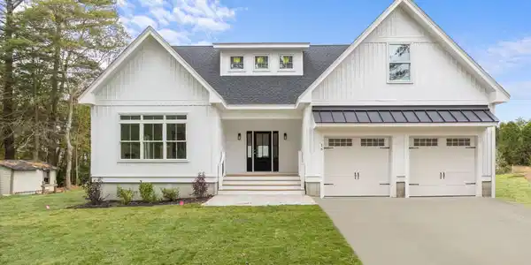 16 Briar Road