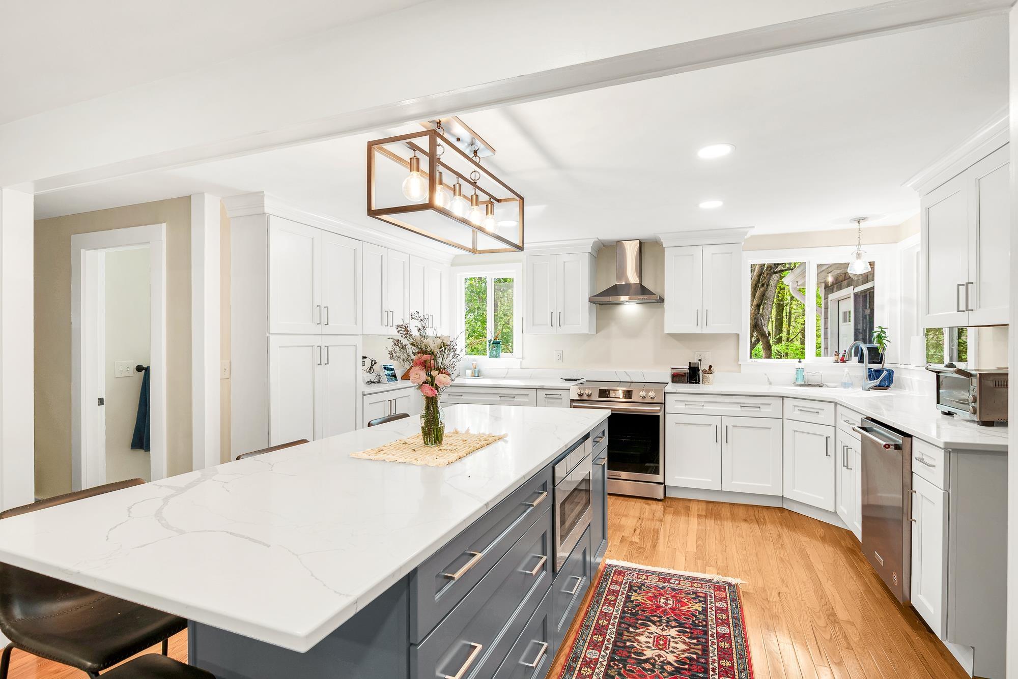 Image 1: Newly remodeled kitchen! All the bells and whistles!